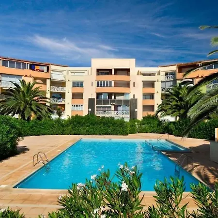 아파트 Le Cap D'agde Savannah 1,rez De Jardin, Acces Piscine Et Plage. 4 Personnes 아그