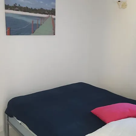 Le Cap D'agde Savannah 1,rez De Jardin, Accès Piscine Et Plage. 4 Personnes *